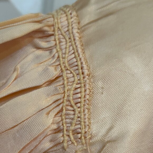 Cream-Colored Embroidered Peasant Blouse XL - Picture 7 of 12